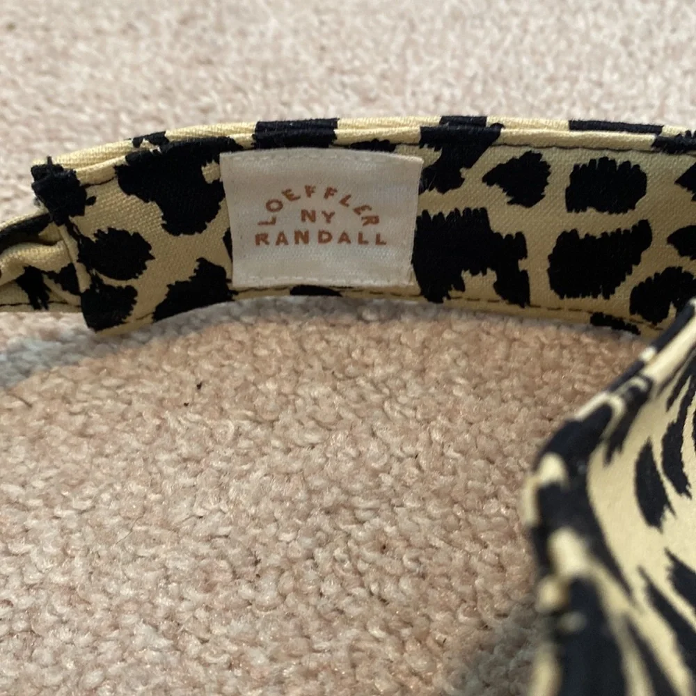 Loeffler Randall stylish leopard